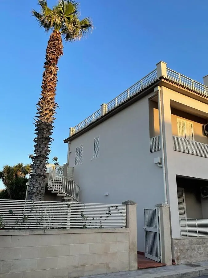 Relax Al Mare Hotel Punta Secca Villa
